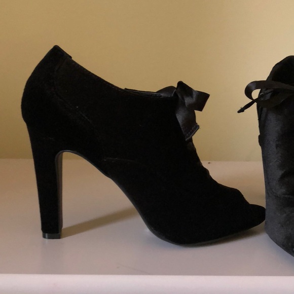 Black Booties - Picture 4 of 6